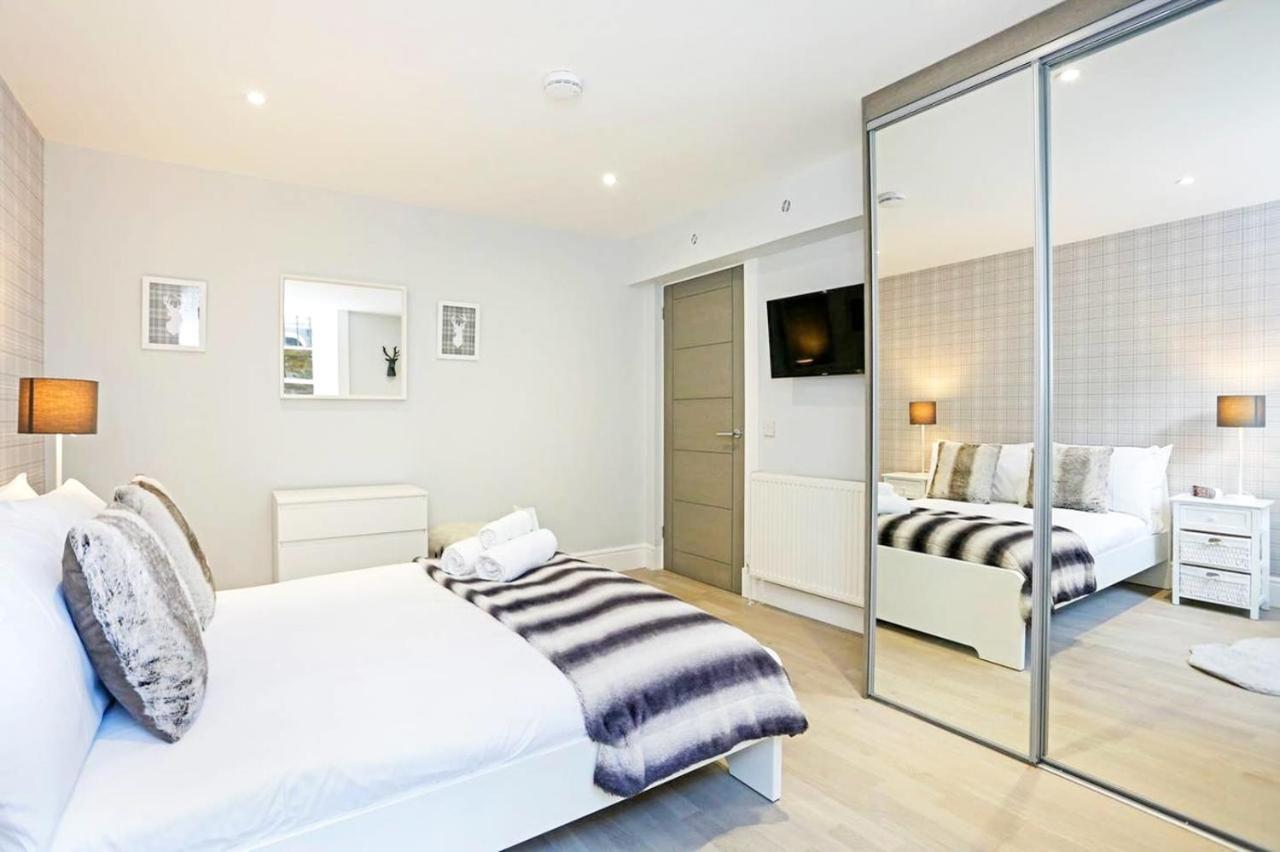Ultra Modern, Stylish Apartment Next To Princes St EDI Exterior foto